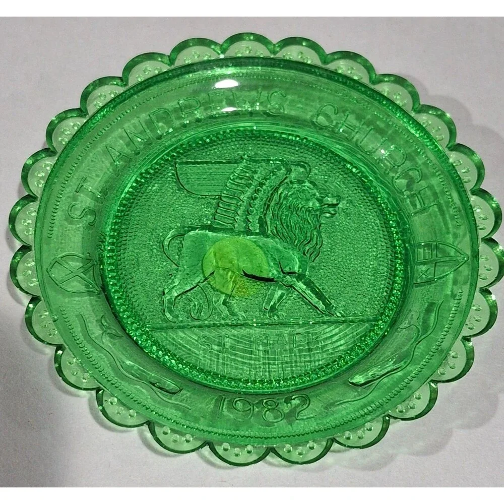 VTG Pairpoint Glass St. Andrews Church Cup Plate 1979 St Mark Winged Lion Box